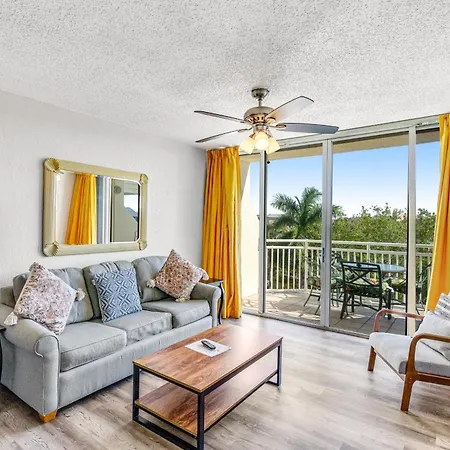 Sunrise Suites Tierra Bomba Suite #403 Key West Room photo